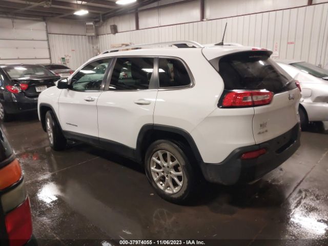 1C4PJMCS8GW119311 Jeep Cherokee Latitude