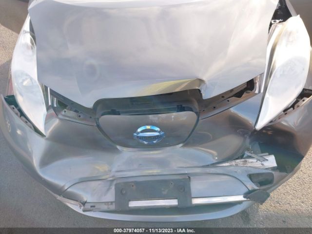 1N4AZ0CP2FC317522 Nissan LEAF SV