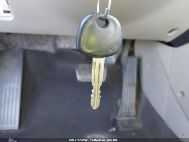 KNAFK4A63F5342579 KIA FORTE LX