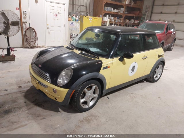 2002 MINI COOPER HARDTOP WMWRC33432TC31121 Photo 1