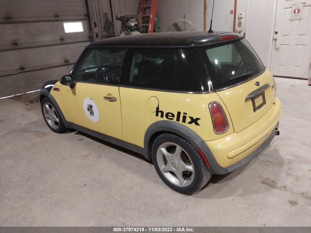 2002 MINI COOPER HARDTOP WMWRC33432TC31121 Photo 2