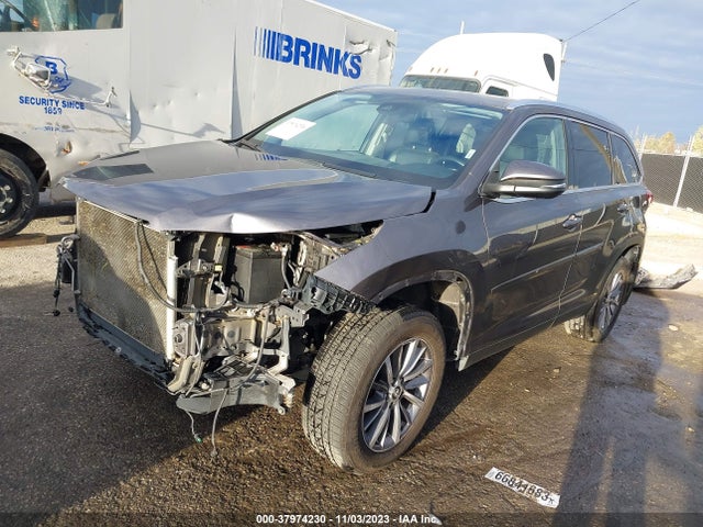 Toyota Highlander Xle 2019 5TDJZRFH5KS959907 Image 2