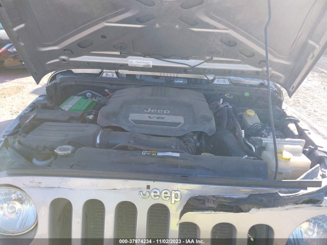 2016 JEEP WRANGLER UNLIMITED SPORT VIN: 1C4BJWDG5GL260256