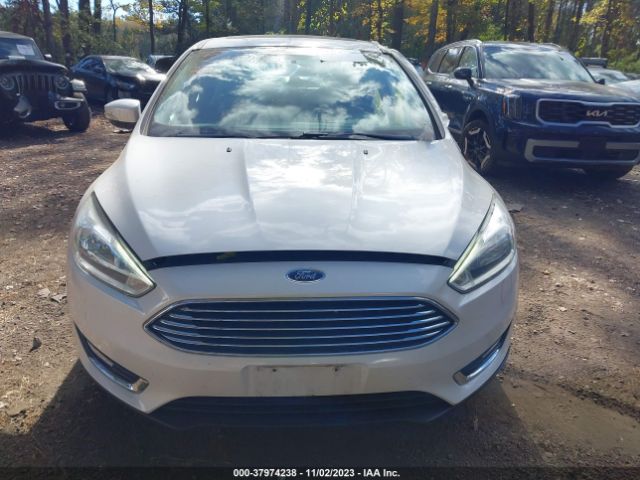 1FADP3N29JL315023 Ford Focus Titanium