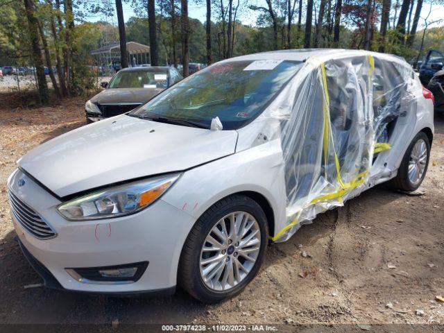 1FADP3N29JL315023 Ford Focus Titanium