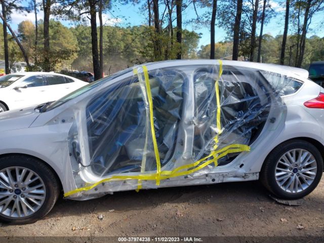 1FADP3N29JL315023 Ford Focus Titanium