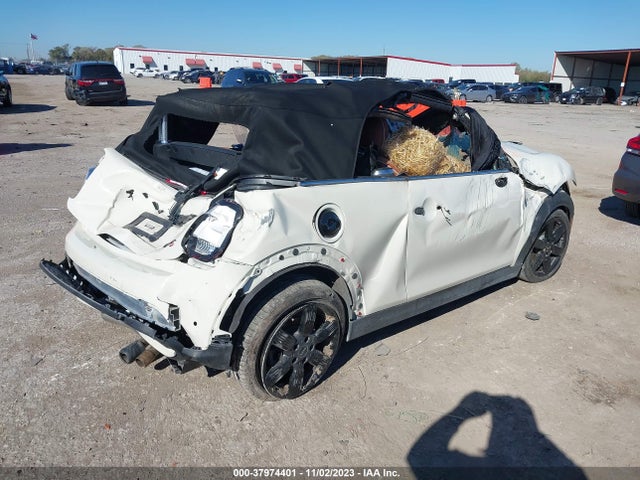2023 MINI CONVERTIBLE WMW43DL02P3P80276 Photo 3