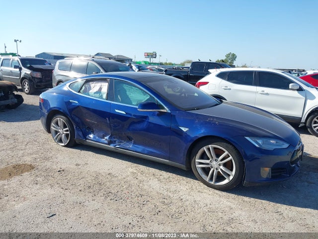Tesla MODEL S 2015 5YJSA1S21FF094670 Image 13