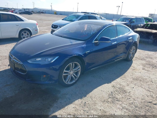 Tesla MODEL S 2015 5YJSA1S21FF094670 Image 2