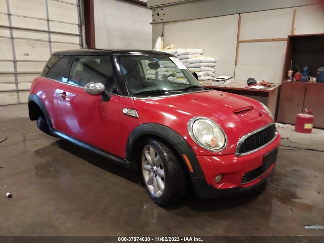 2008 MINI COOPER S WMWMF735X8TV38227 Photo 0