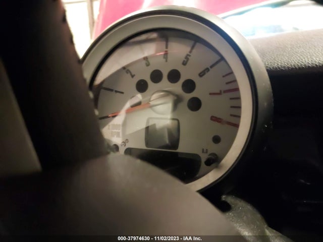 2008 MINI COOPER S WMWMF735X8TV38227 Photo 6