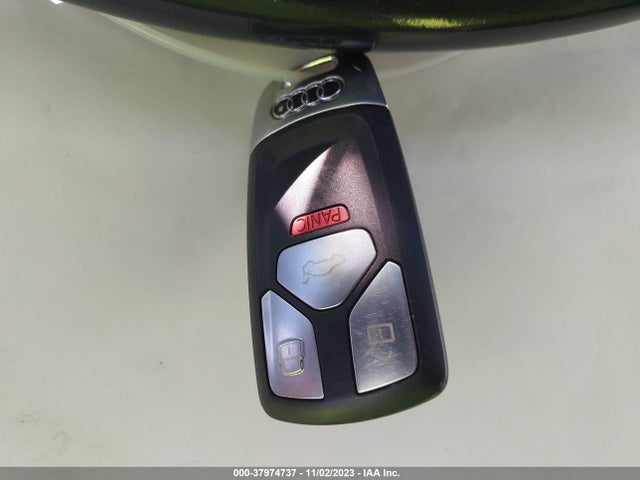 WAUGMAF4XHN055246 Audi A4 2.0t Ultra Premium