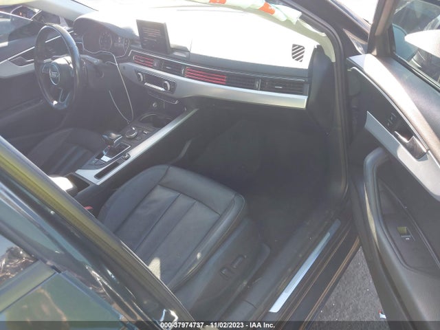 WAUGMAF4XHN055246 Audi A4 2.0t Ultra Premium