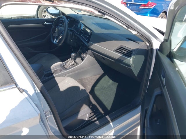 2019 VOLKSWAGEN JETTA 1.4T R-LINE/1.4T S/1.4T SE VIN: 3VWCB7BU8KM131187