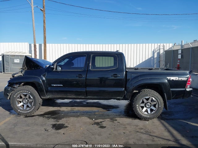 Toyota Tacoma Prerunner 2015 5TFJU4GNXFX085513 Image 14