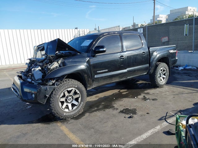 Toyota Tacoma Prerunner 2015 5TFJU4GNXFX085513 Image 2