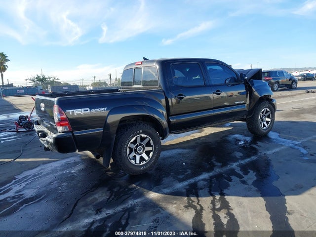 Toyota Tacoma Prerunner 2015 5TFJU4GNXFX085513 Image 4