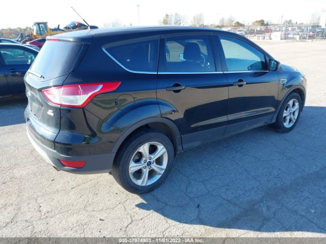 1FMCU9GX1GUC36714 Ford ESCAPE SE