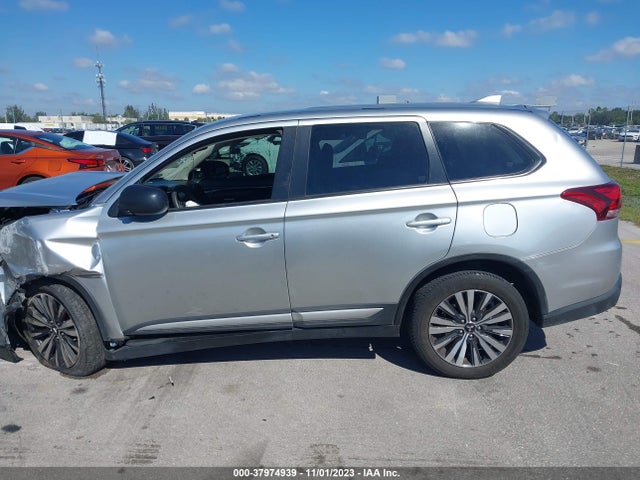 2020 MITSUBISHI OUTLANDER ES 2.4 VIN: JA4AD2A36LZ047282
