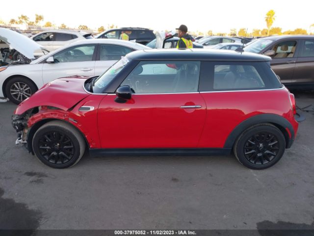 WMWXP5C54K2H97861 Mini Hardtop 2 Door Cooper