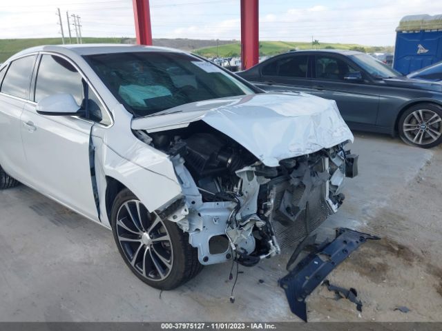 1G4PR5SK8H4109323 Buick Verano Sport Touring