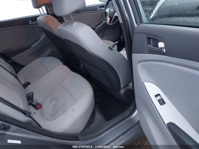 Hyundai ACCENT SE 2017 KMHCT4AE3HU273777 Image 8