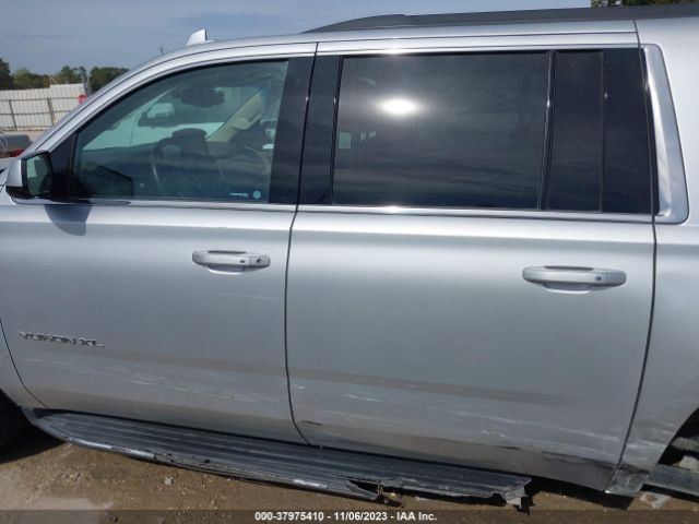 1GKS1GKC3KR284975 GMC Yukon Xl Slt
