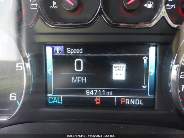 1GKS1GKC3KR284975 GMC Yukon Xl Slt