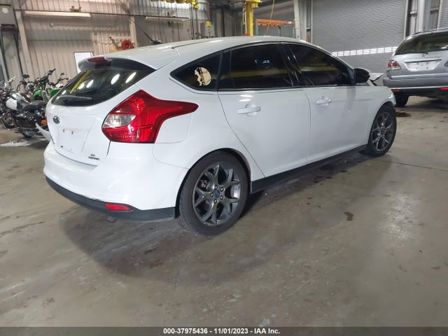 Ford FOCUS SE 2014 1FADP3K28EL151046 Image 4