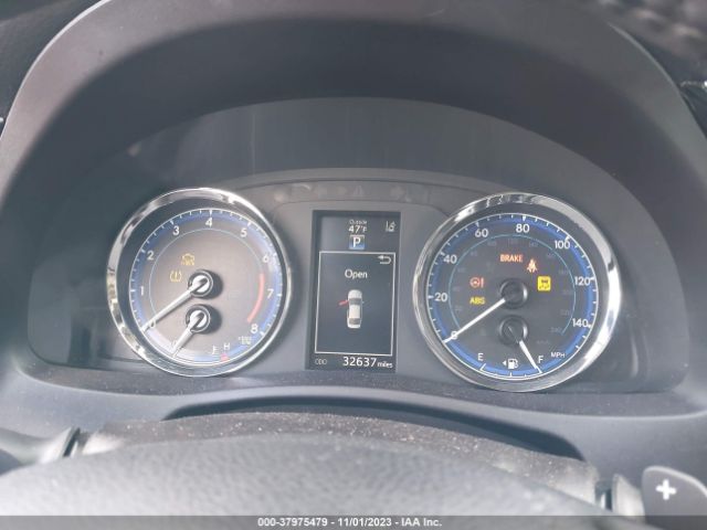 5YFBURHE7JP848899 Toyota COROLLA SE