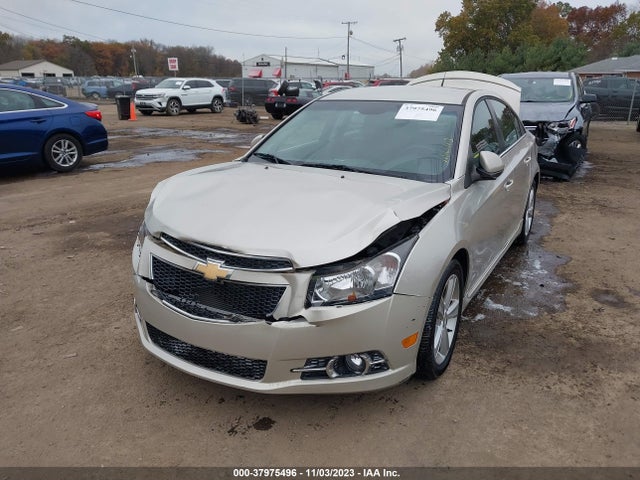 Chevrolet Cruze 2lt 2014 1G1PE5SB5E7215151 Image 2