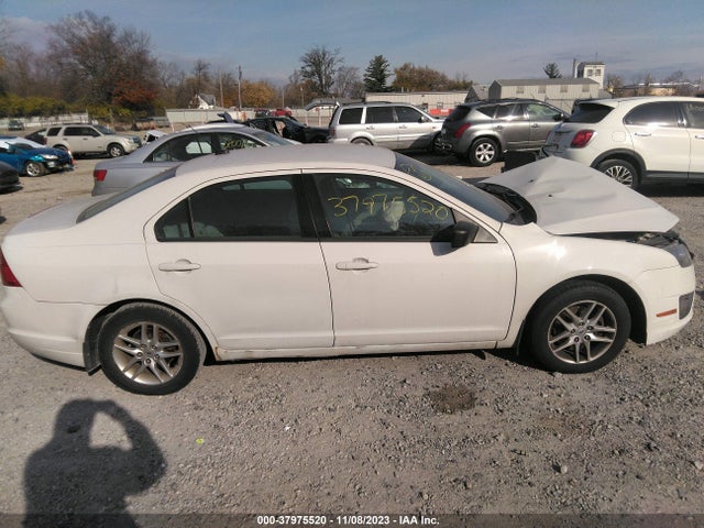 2011 FORD FUSION S VIN: 3FAHP0GA3BR219279
