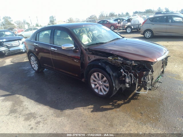 2013 CHRYSLER 200 LIMITED VIN: 1C3CCBCG3DN738154