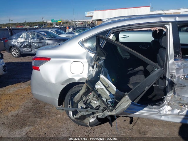 2015 NISSAN SENTRA SV VIN: 3N1AB7AP2FY316388