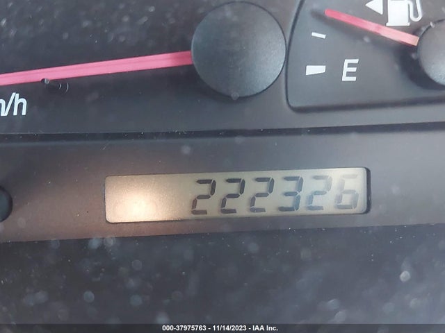 2003 TOYOTA CAMRY LE VIN: 4T1BE32K63U730045