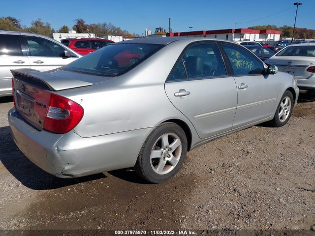 2004 TOYOTA CAMRY SE V6 VIN: 4T1BA32KX4U504975