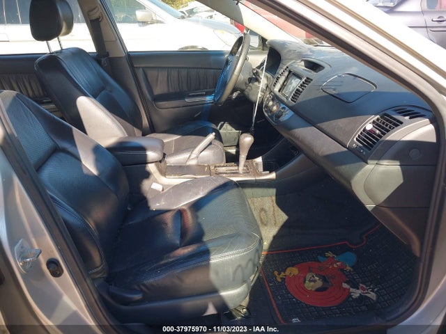 2004 TOYOTA CAMRY SE V6 VIN: 4T1BA32KX4U504975