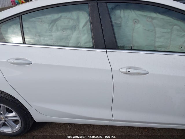 Chevrolet Cruze Lt Auto 2018 1G1BE5SM1J7223494 Image 13