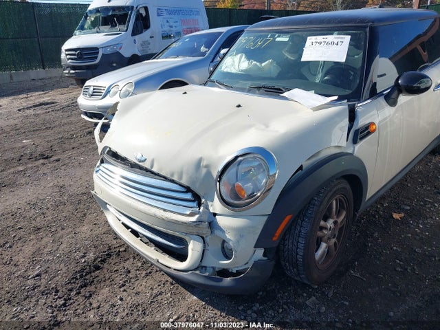 2012 MINI COOPER WMWSU3C5XCT258130 Photo 5