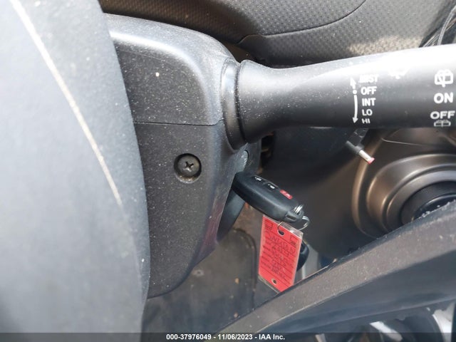 JTKKUPB45E1040669 Scion XD