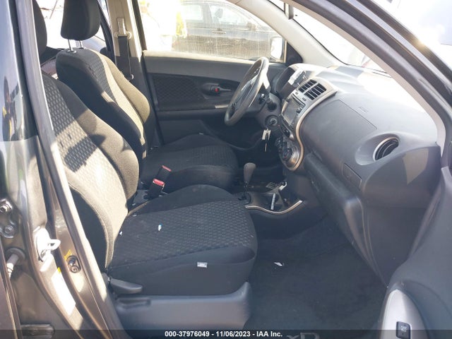 JTKKUPB45E1040669 Scion XD