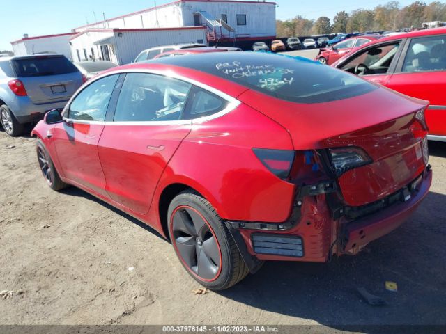 2018 TESLA MODEL 3 5YJ3E1EB8JF104964 Photo 2