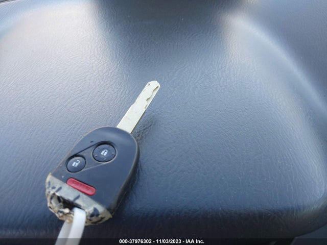 2007 HONDA PILOT EX-L VIN: 5FNYF18757B014335