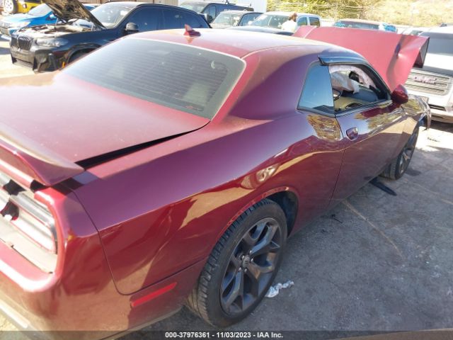 2C3CDZAG8JH241310 Dodge Challenger Sxt Plus