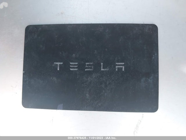 Tesla Model 3 Long Range Dual Motor 2021 5YJ3E1EB8MF938088 Image 11