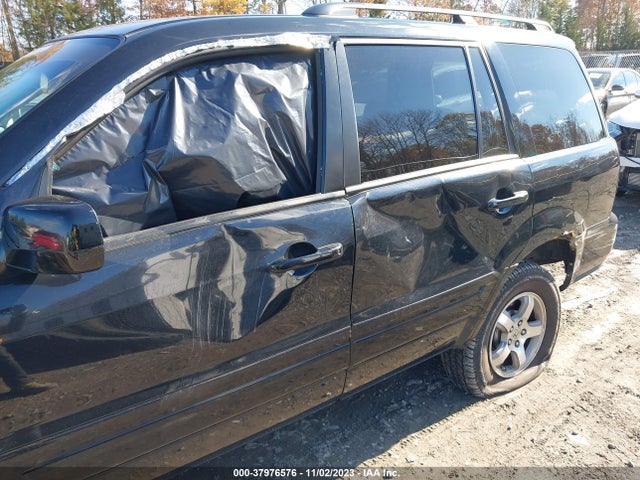 2006 HONDA PILOT EX VIN: 2HKYF18466H558476