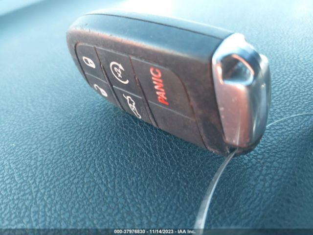 2C3CDXEJ8GH129903 Dodge Charger Srt 392