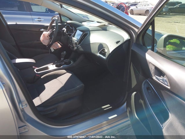 2018 CHEVROLET CRUZE LT AUTO VIN: 1G1BE5SM6J7186751