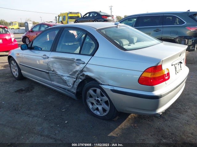 2004 BMW 325I VIN: WBAAZ33434KP82618