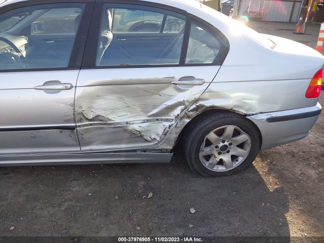 2004 BMW 325I VIN: WBAAZ33434KP82618